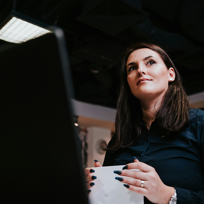 woman-working-at-laptop